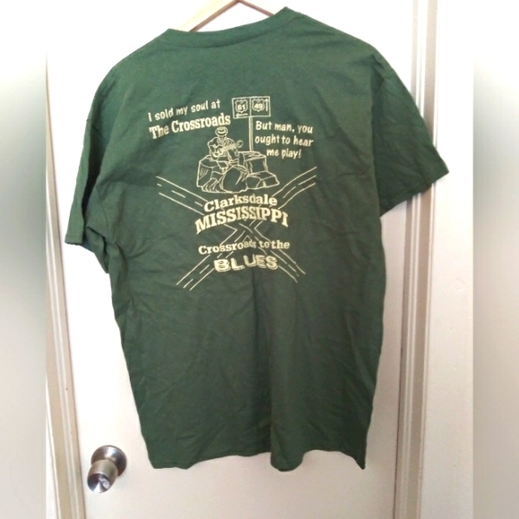 Other - Delta Blues Museum Unisex T-Shirt Crossroads Size Large NWOT
